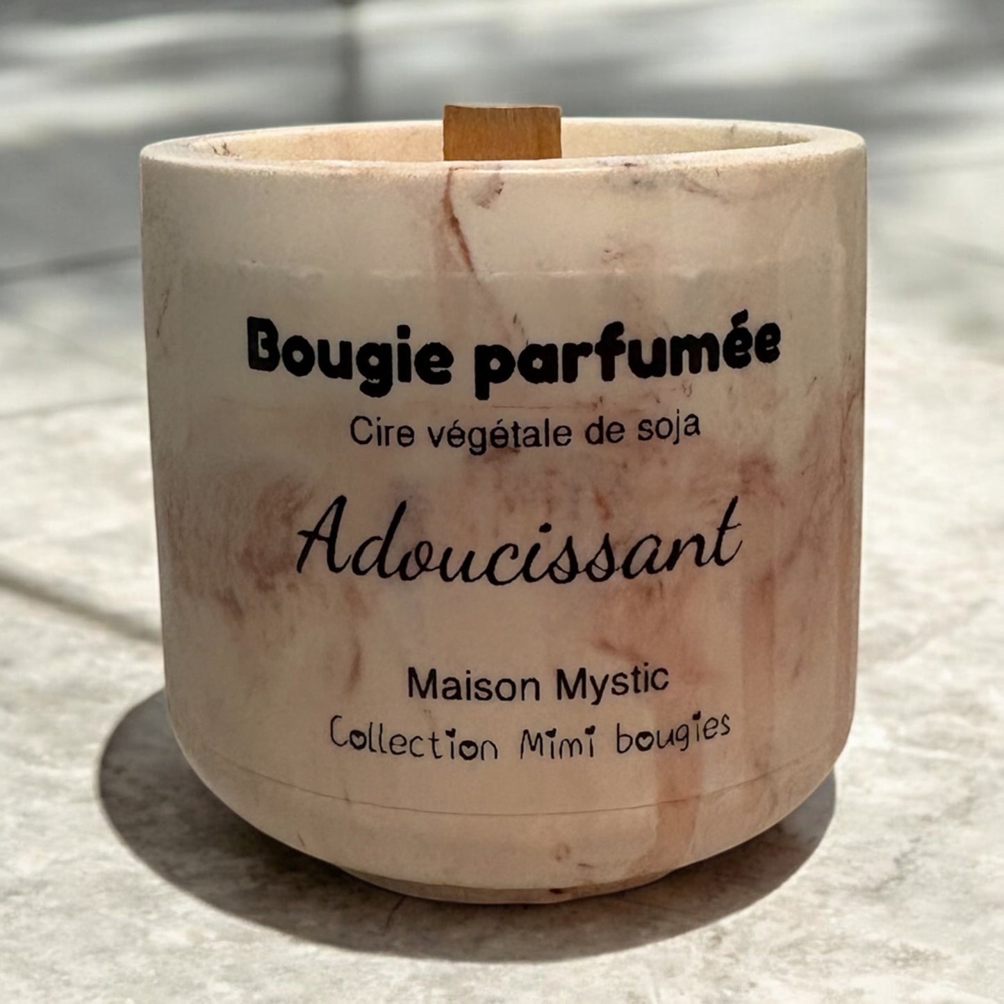 Bougie 100% fait main ✨ - Adoucissant