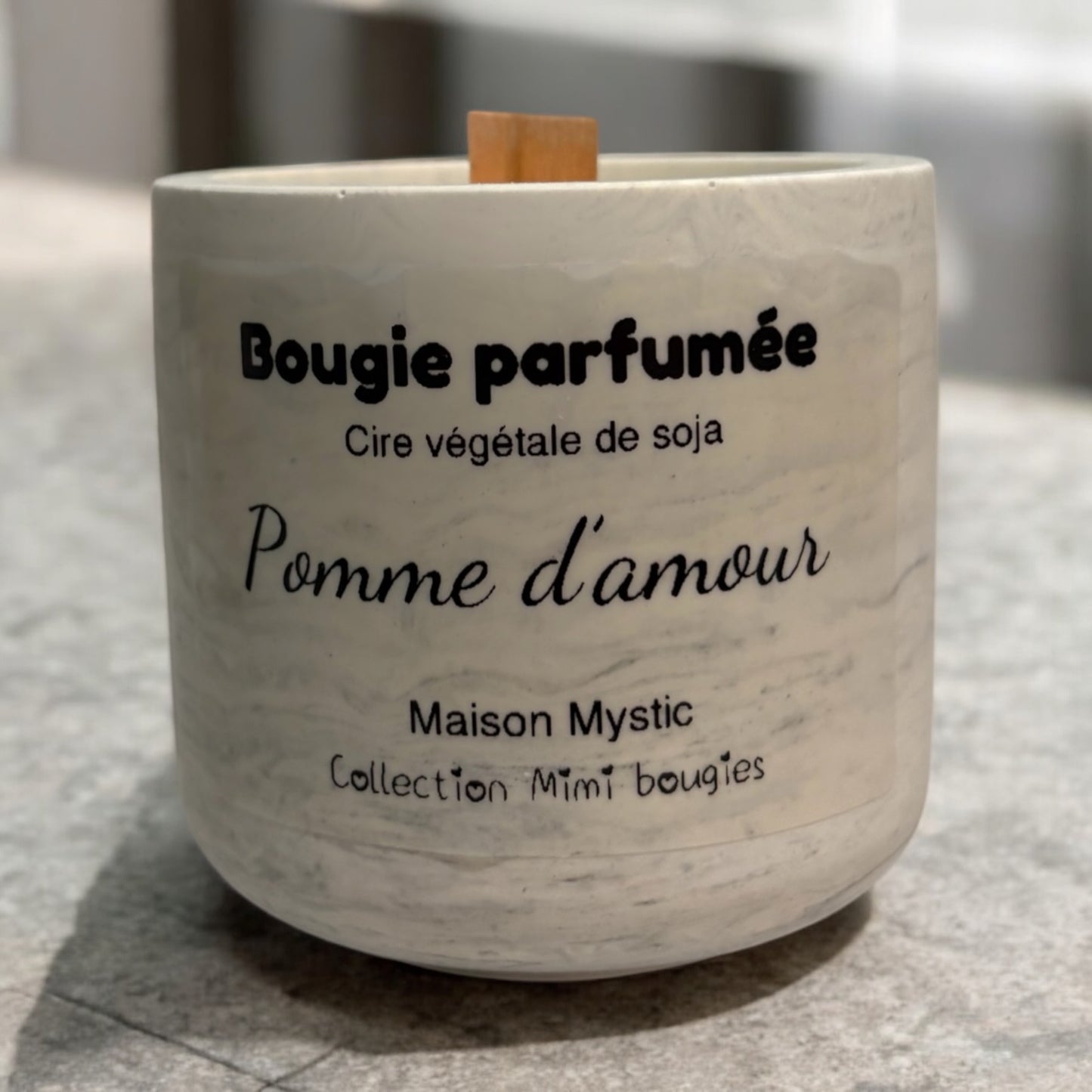 Bougie 100% fait main ✨ - Pomme d’amour