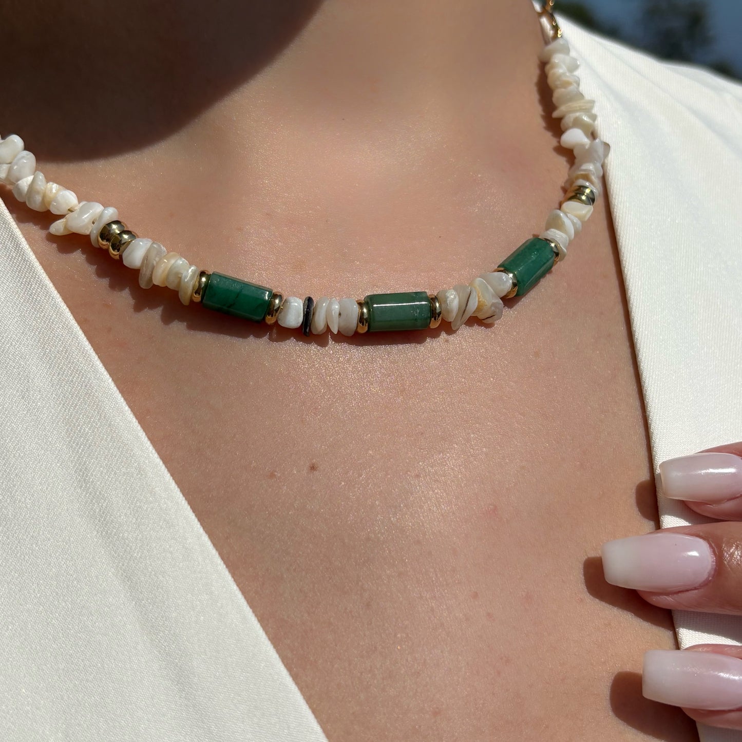 Collier en pierres naturelles - Jaspe vert & Coquillage